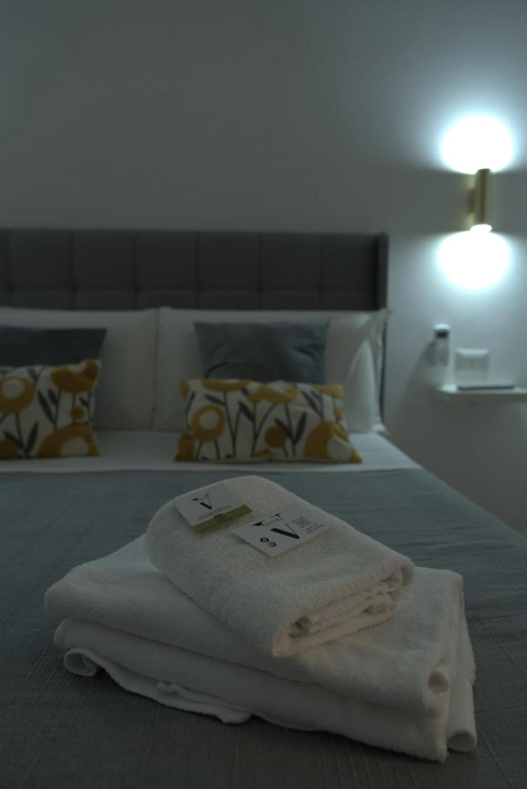 Ventre Luxury Rooms Napoli Esterno foto
