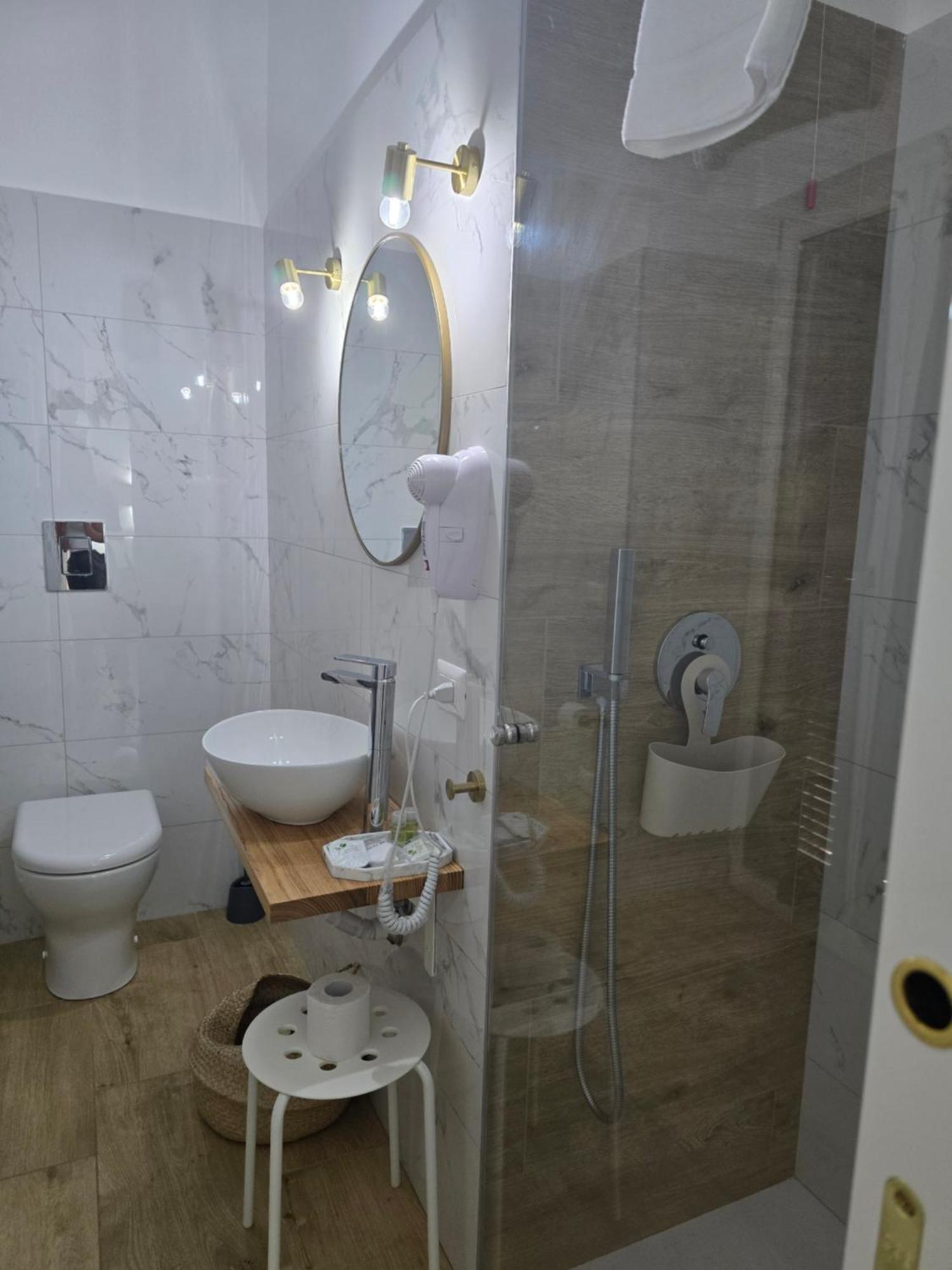 Ventre Luxury Rooms Napoli Esterno foto