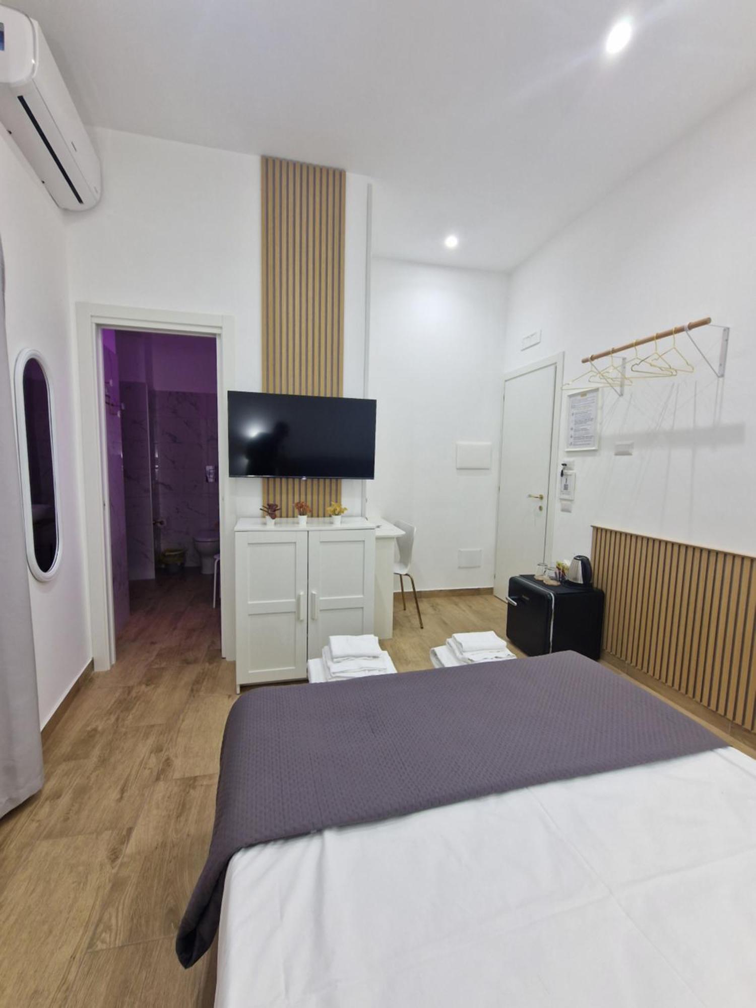 Ventre Luxury Rooms Napoli Esterno foto